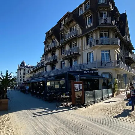 Le Petit Flaubert * Trouville-sur-Mer