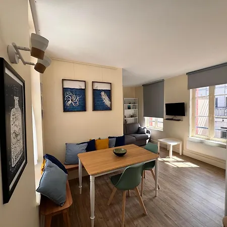 Le Petit Flaubert Apartment *