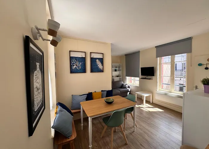 Le Petit Flaubert Apartment *